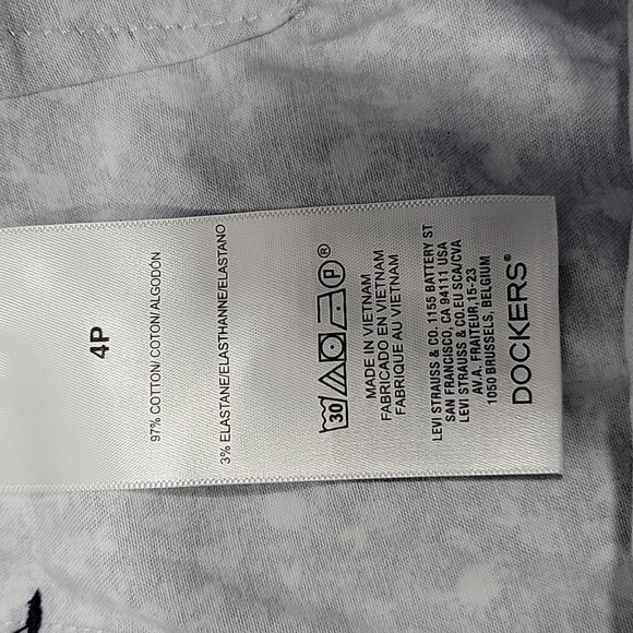 Dockers, Size 4P, Every Day Skooter Skort, Blue with White Fish & Crab Pattern - Picture 10 of 10